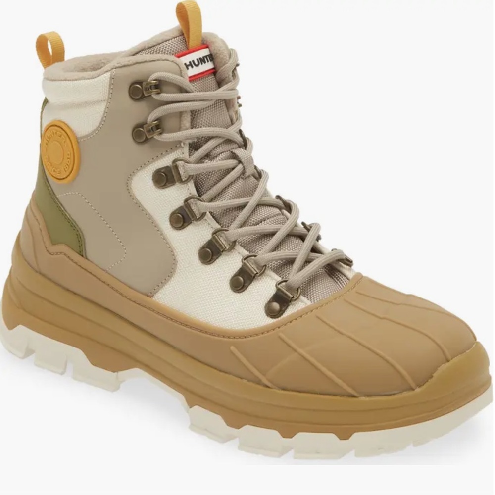 Like new Hunter Explorer Waterproof Duck Boots